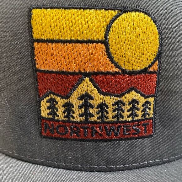 NWT Gray Trucker Hat Black Mesh Idaho/Northwest Sunset Snapback Cap - Picture 3 of 10